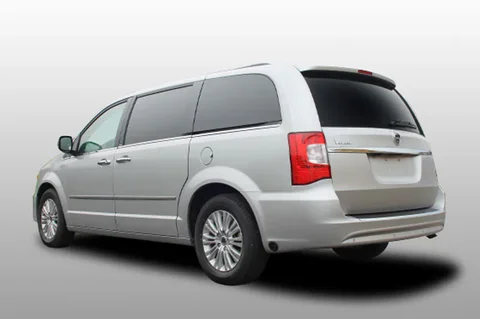 Lancia Voyager Van 2.8 Multijet Platinum 2012 view 2