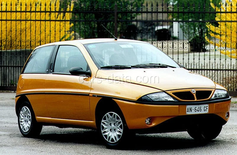 Lancia Ypsilon 1.2 LS 1996 front view