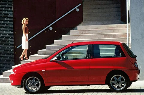 Lancia Ypsilon 1.2 elefantino blu 2000 view 2