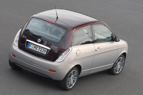 Lancia Ypsilon 1.4 8v Oro 2006 view 10
