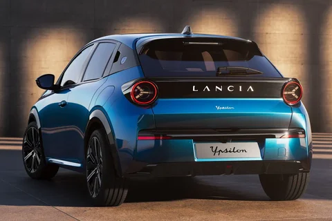 Lancia Ypsilon Electric HF 2025 view 4