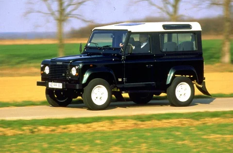 Land Rover Defender 90 Td5 Soft Top E 2002 view 2