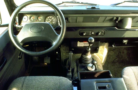 Land Rover Defender 90 Td5 Soft Top E 2002 view 5
