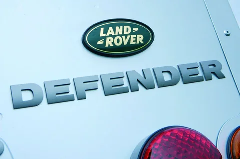 Land Rover Defender 90 2.4 TD Station Wagon E 2007 view 12