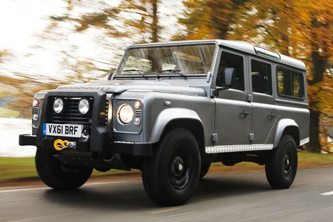 Land Rover Defender 110 2.2 TD Utility Wagon 2011 view 5