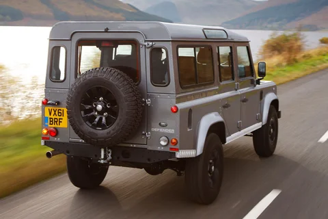 Land Rover Defender 110 2.2 TD Utility Wagon 2011 view 6