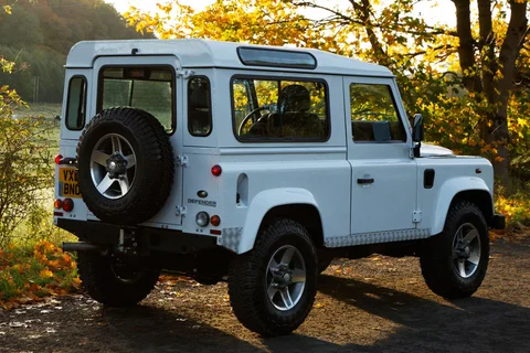 Land Rover Defender 90 2.2 TD Soft Top 2011 view 6
