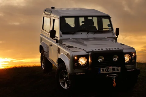 Land Rover Defender 90 2.2 TD Soft Top 2011 view 12