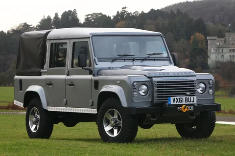 Land Rover Defender 110 2.2 TD Pick Up 2011 view 8