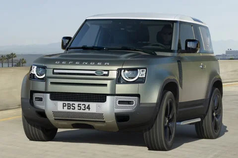 Land Rover Defender 90 D300 2020 view 7