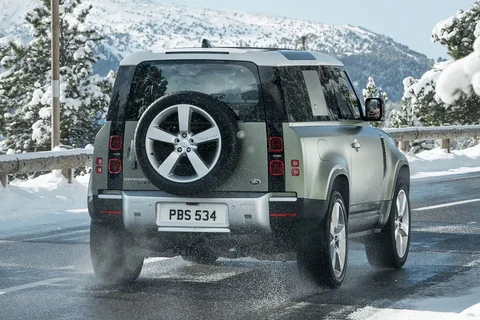 Land Rover Defender 90 D300 2020 view 8