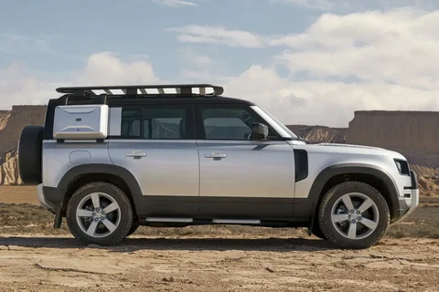 Land Rover Defender 110 D240 2019 view 10