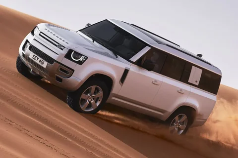 Land Rover Defender 130 V8 2023 view 9