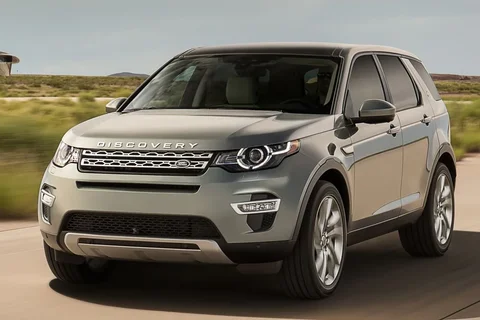 Land Rover Discovery Sport TD4 150 E-Capability SE 2016 view 4