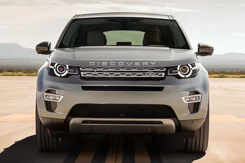 Land Rover Discovery Sport TD4 150 E-Capability SE 2016 view 6