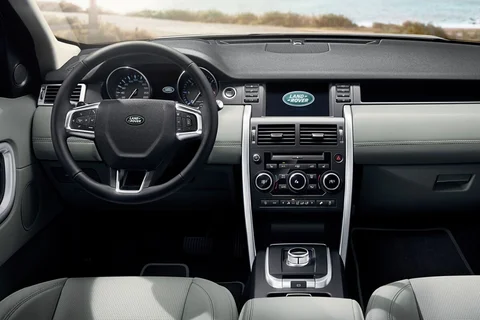 Land Rover Discovery Sport TD4 150 E-Capability SE 2016 view 11