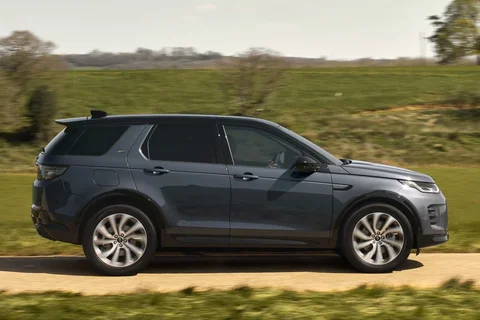 Land Rover Discovery Sport D200 Dynamic S 2025 view 2