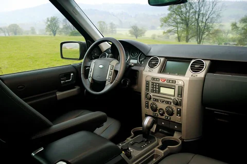 Land Rover Discovery 4.4 V8 SE 2004 view 9