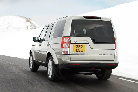 Land Rover Discovery TDV6 3.0 E 2010 view 3
