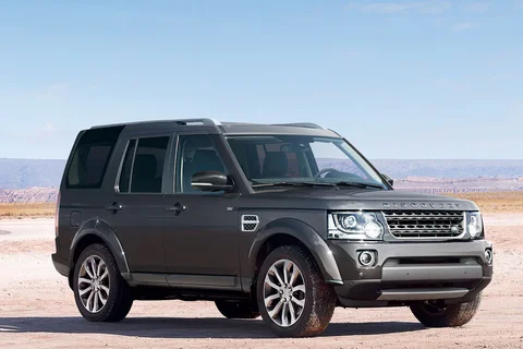 Land Rover Discovery SDV6 3.0 SE 2014 view 2