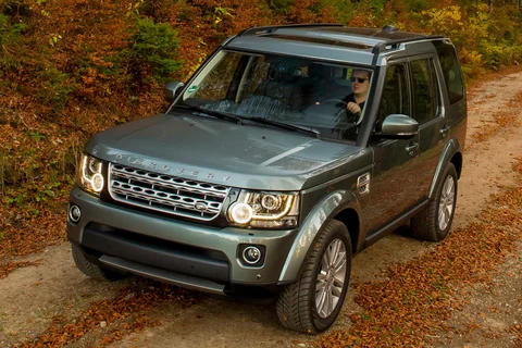 Land Rover Discovery SDV6 3.0 SE 2014 view 9