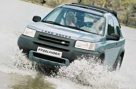 Land Rover Freelander Hardback 1.8i ES 2000 view 3