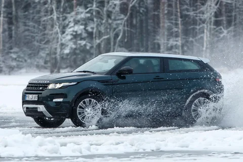 Land Rover Range Rover Evoque Coupé 2.2 eD4 2WD Dynamic 2013 view 4