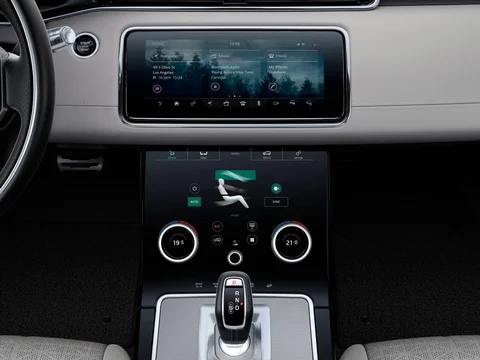 Land Rover Range Rover Evoque D150 R-Dynamic S 2019 view 5