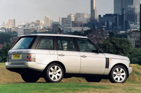Land Rover Range Rover V8 HSE 2002 view 4