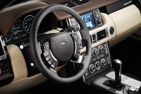 Land Rover Range Rover V8 5.0 Supercharged 2009 view 2