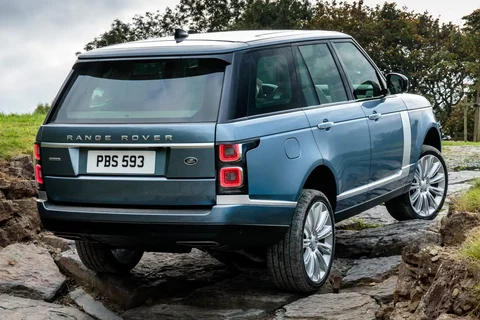 Land Rover Range Rover D300 HSE 2021 view 11