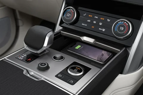 Land Rover Range Rover P510e First Edition 2022 view 3