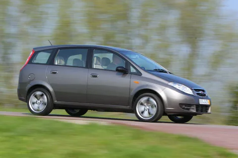 Landwind CV9 1.6 Comfort 2010 view 9