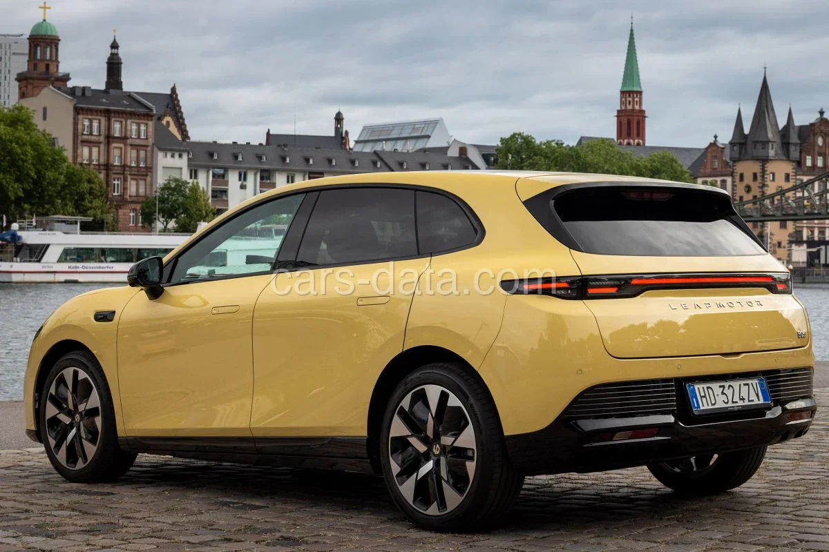 Leapmotor B05 67.1kWh ProMax Design 2026 schrägheck Frontansicht