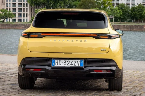 Leapmotor B05 67.1kWh ProMax Design 2026 schrägheck Ansicht 7