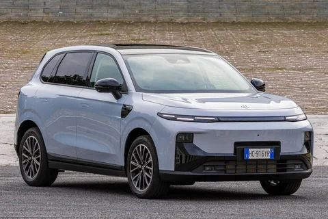 Leapmotor B10 Hybrid EV Design 2026 view 4