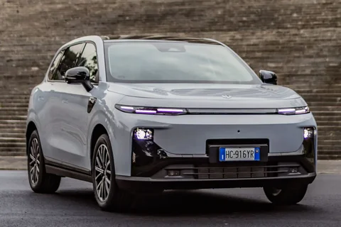 Leapmotor B10 Hybrid EV Design 2026 view 5