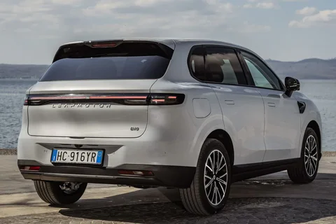 Leapmotor B10 Hybrid EV Design 2026 view 6