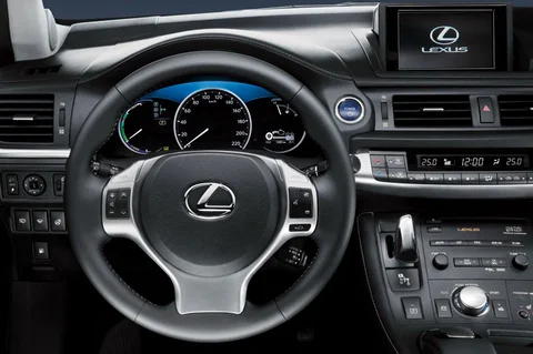 Lexus CT 200h Hybrid First Edition 2011 view 4