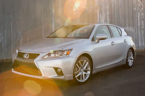 Lexus CT 200h Hybrid 25th Edition 2015 view 4