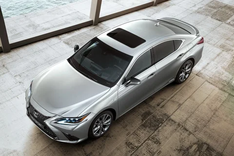 Lexus ES 300h Executive Line 2018 view 9