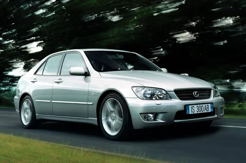 Lexus IS 200 Executive 1999 view 4
