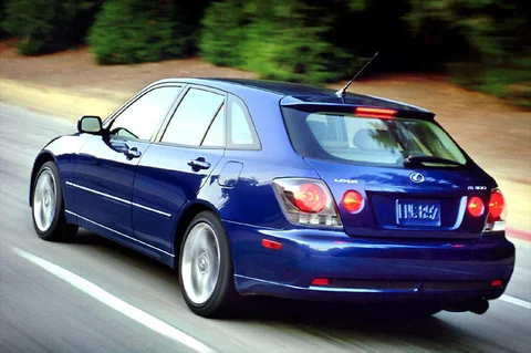 Lexus IS 200 SportCross 2002 view 5