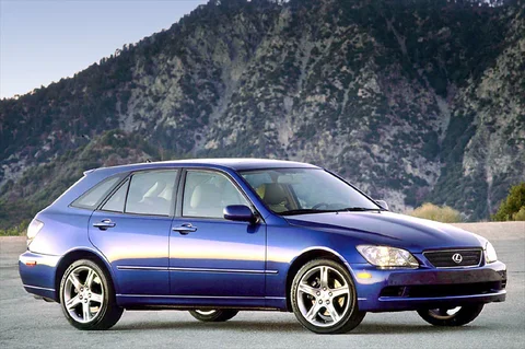 Lexus IS 200 SportCross 2002 view 6