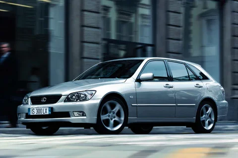 Lexus IS 200 SportCross 2002 view 8