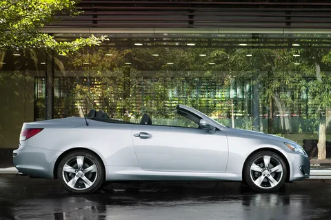 Lexus IS 250C Executive 2009 view 2