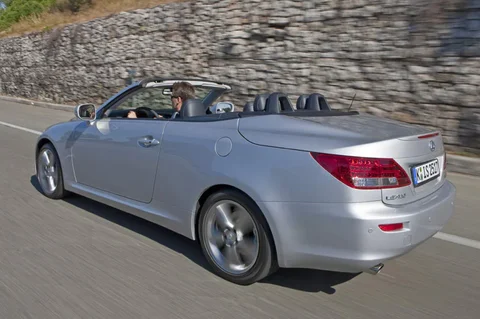 Lexus IS 250C Executive 2009 view 3