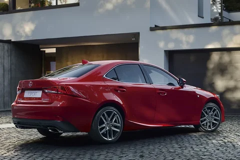 Lexus IS 300h Sport Edition 2017 view 9