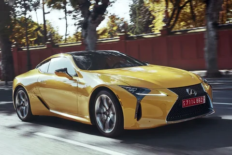 Lexus LC 500h Obsidian Edition 2022 view 4
