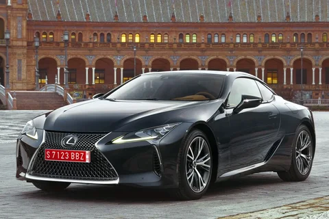 Lexus LC 500h Obsidian Edition 2022 view 5
